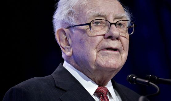 Berkshire bought back record $5bn of stock last quarter